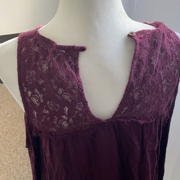 Adorable open should top - Picture 5 of 5